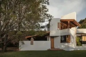 casa-amona-a-harmonious-dialogue-between-urban-living-and-natural-landscape-in-san-cristobal-de-las-casas
