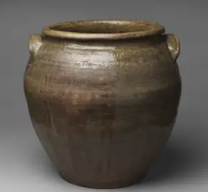 historic-repatriation-stoneware-pots-by-enslaved-artist-david-drake-returned-to-descendants-in-milwaukee