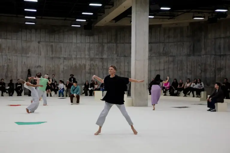 inside-the-immersive-world-of-homme-plisse-issey-miyakes-one-one-one-performance