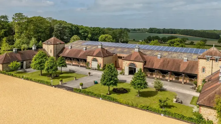 magnificent-152-acre-medstead-grange-equestrian-estate-in-hampshire-hits-the-market-for-24-million