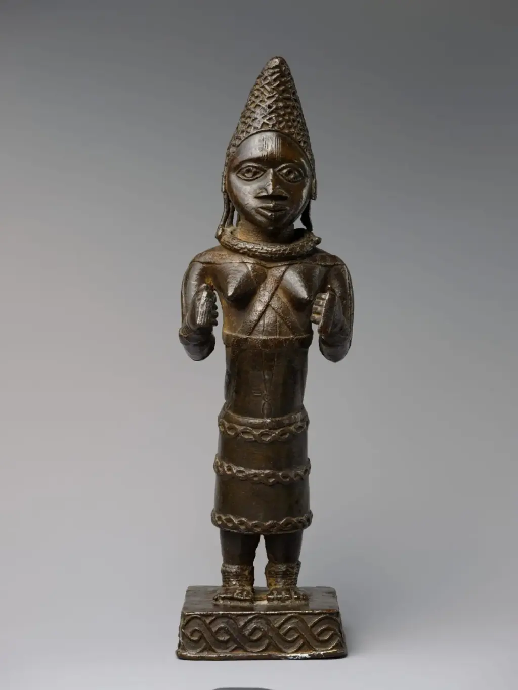 metropolitan-museum-brokers-return-of-three-masterworks-to-nigeria-through-long-term-loan-agreement