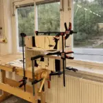motsprak-transforms-a-single-plywood-painting-into-a-functional-chair
