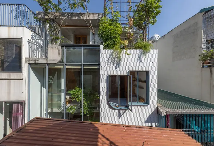 oddo-architects-unveils-th-house-a-masterclass-in-narrow-urban-living-within-hanois-dense-alleyways