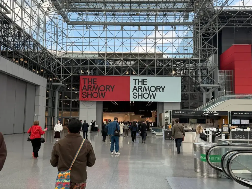 quiet-halls-and-familiar-tropes-a-look-inside-the-armory-show-at-the-javits-center