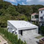 studio-10-transforms-zhongxin-village-rest-stop-with-the-iloominate-public-toilet-in-china