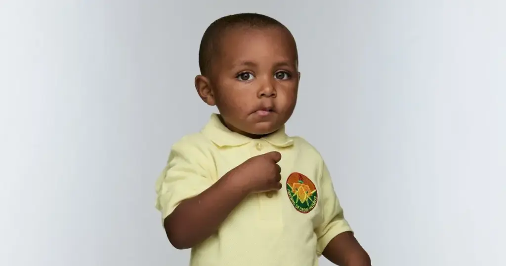 the-look-book-goes-to-the-first-day-of-preschool