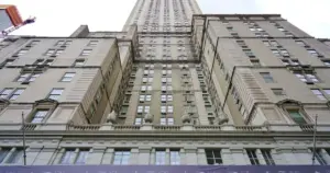 tory-burch-and-art-garfunkel-vs-howard-lutnick-and-the-khashoggis-the-high-stakes-battle-over-the-future-of-the-pierre