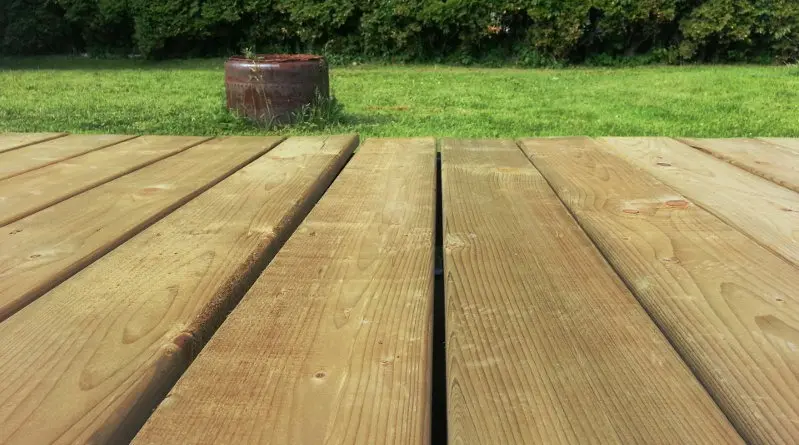 transforming-outdoor-spaces-a-comprehensive-professional-approach-to-building-ground-level-decking